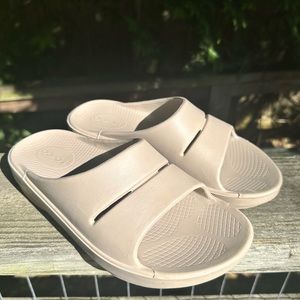 Oofos Ooahh Slide Sandals Nomad 7
